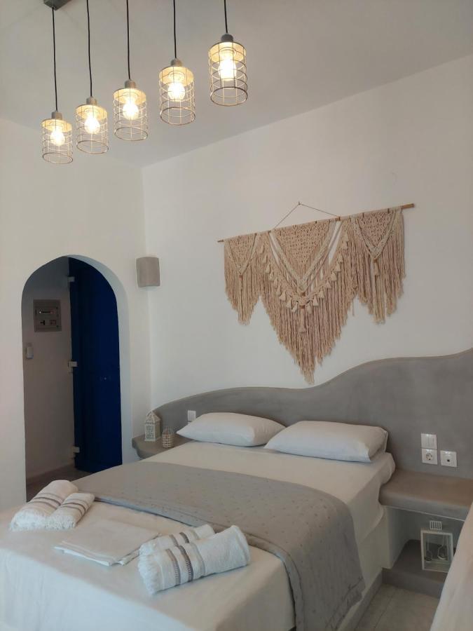 Anemelia Hotel Adamas Exterior photo